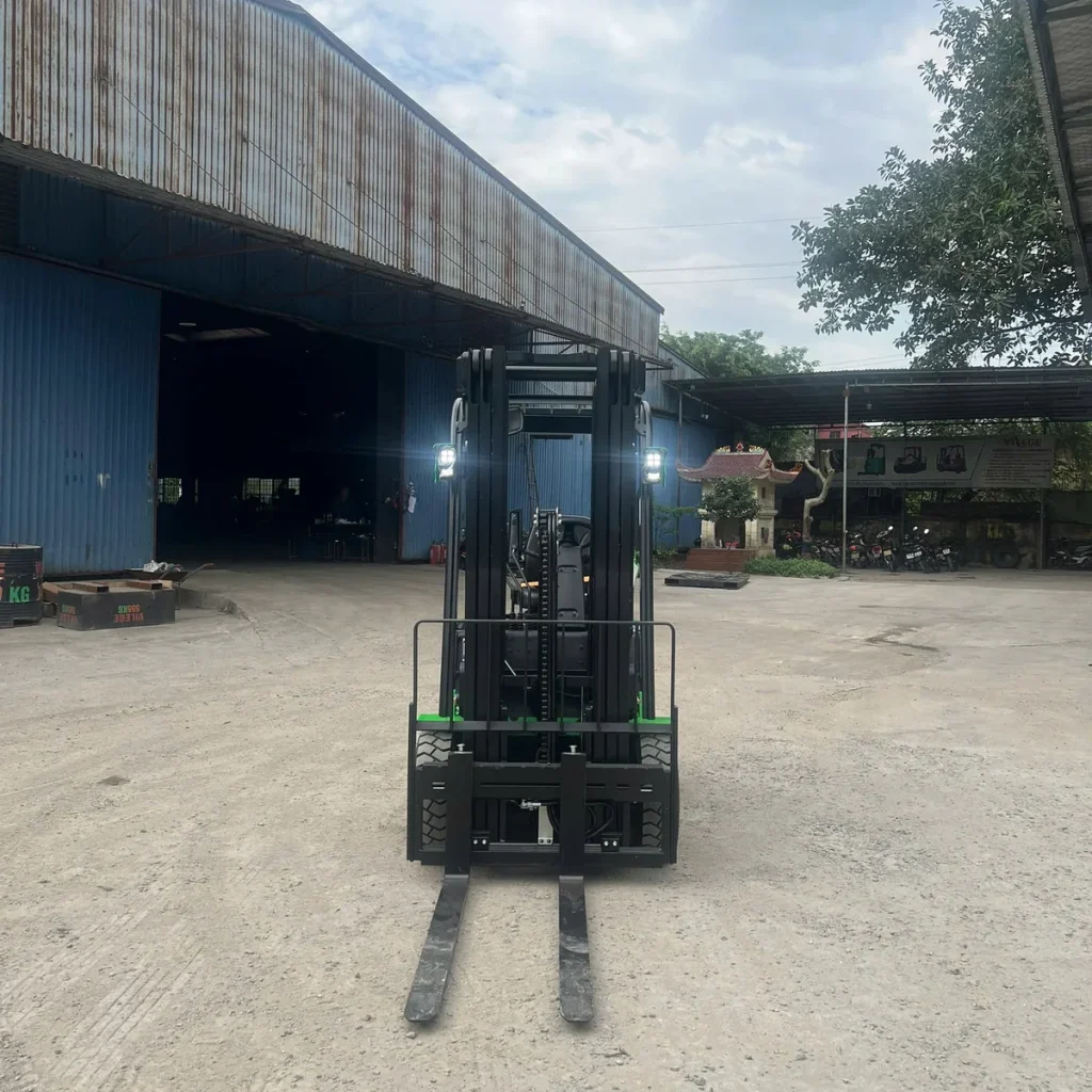 Xe Nâng Điện Ngồi Lái VILEGE 1.8 Tấn (Mới 100%)