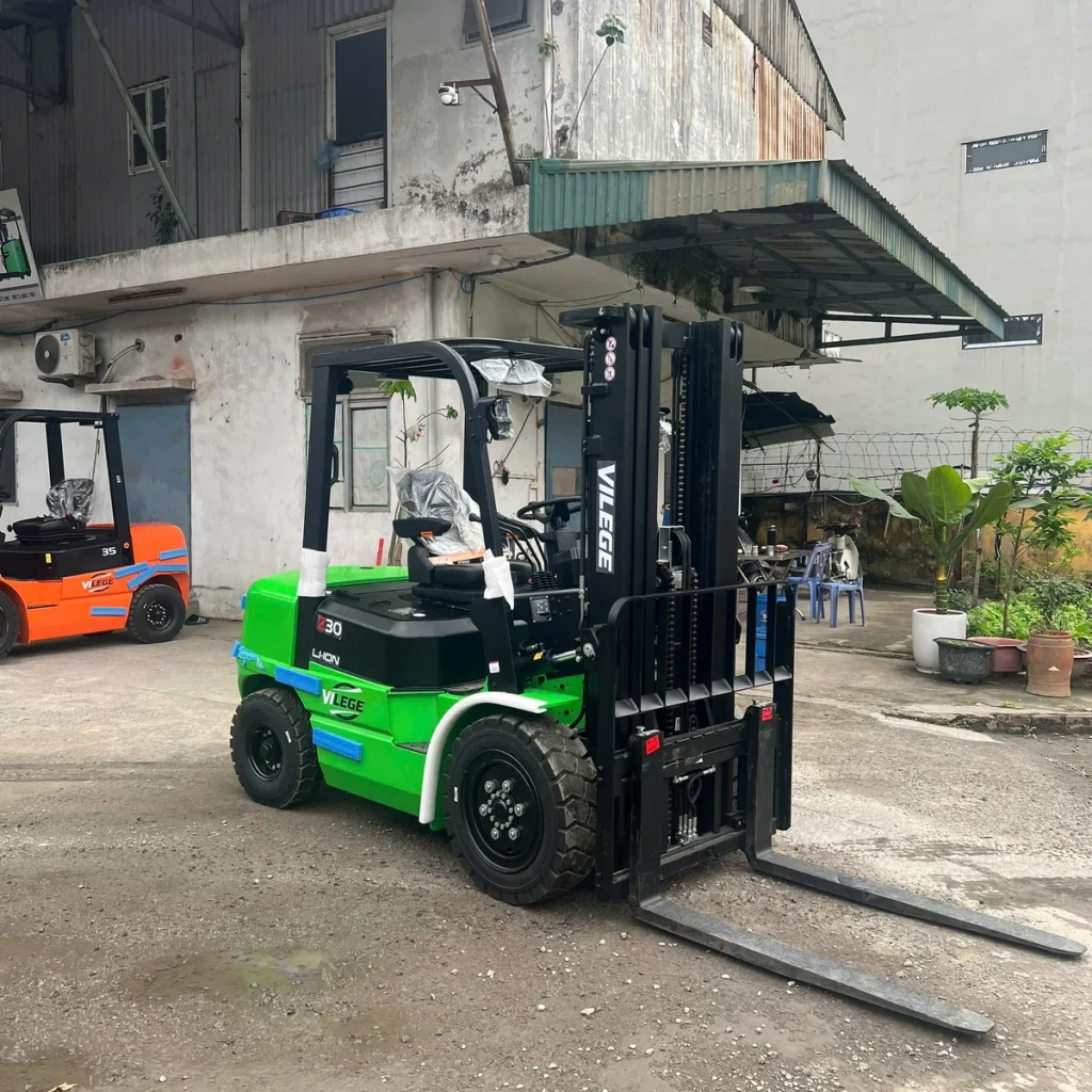 Xe Nâng Điện Ngồi Lái VILEGE 3.0 Tấn (Mới 100%)