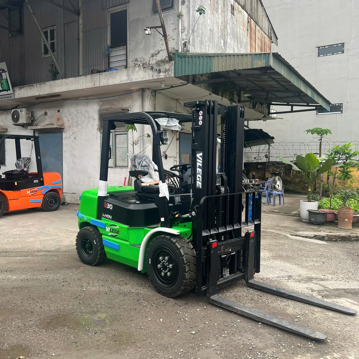 Hình ảnh thực tế xe nâng VILEGE mới - 1